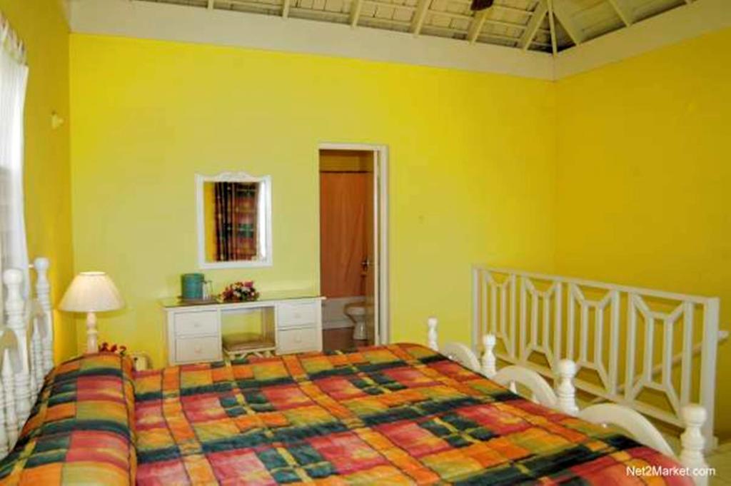 Our Past Time Hotel Negril Room photo