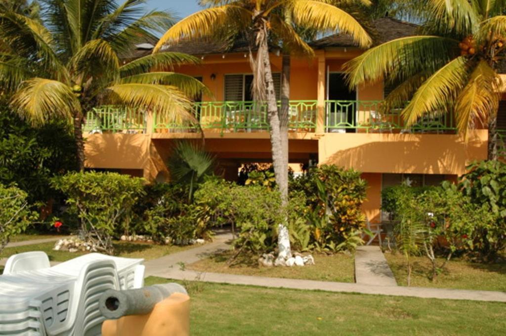 Our Past Time Hotel Negril Exterior photo
