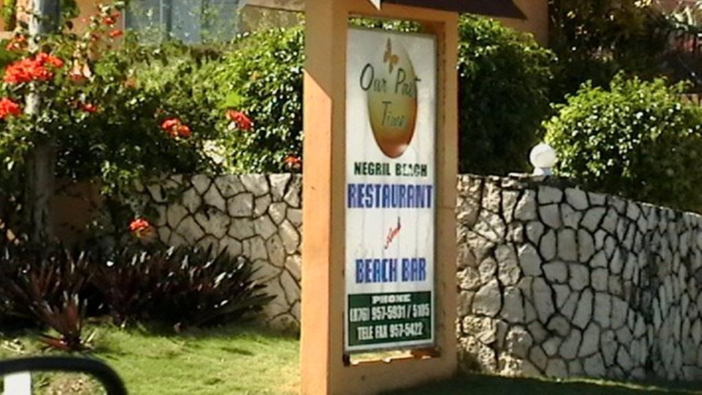 Our Past Time Hotel Negril Exterior photo